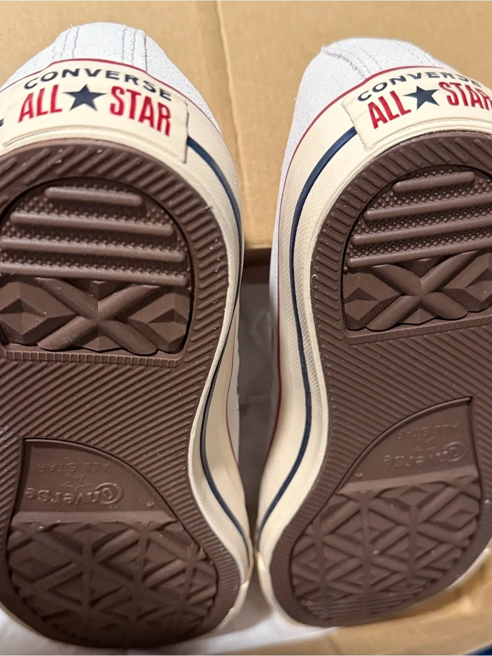 Converse CTAS Ox Sneakers - Barely Grey / Natural Ivory. Men’s 8.5/Women’s 10.5 - Picture 3 of 4